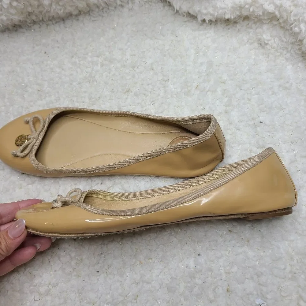 Tory Burch Chelsea‎ Tan Patent Leather Ballet Flats sz 7.5